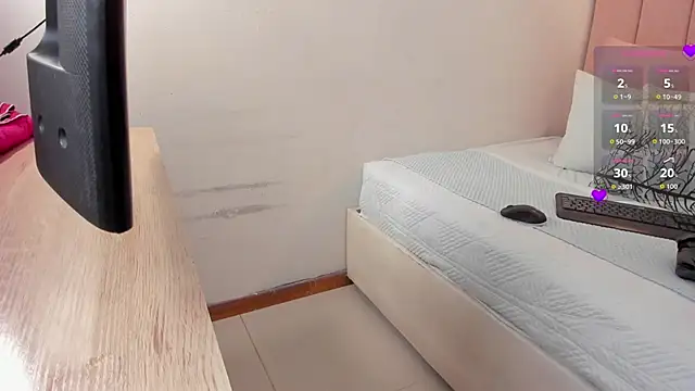 Snapshot of vanesa_reel chatting on November 2025 04:51:01 PM vanesa reel online show from November 2025 04:51:01 PM