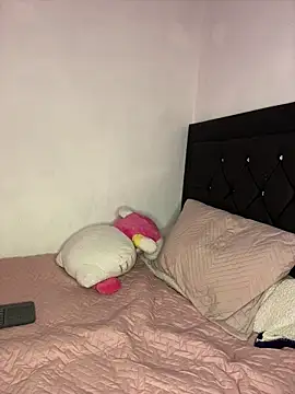 Snapshot of Sofia_Fiori chatting on November 2025 04:06:01 AM Sofia Fiori online show from November 2025 04:06:01 AM