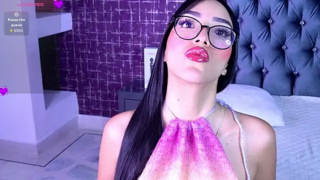 lissafeniix  online show from September 2025 10:18:02 AM