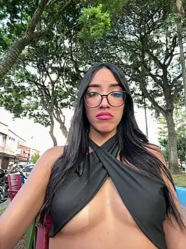 lissafeniix  online show from December 2025 09:37:02 PM