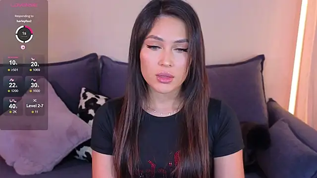 CarolineGuthrie online show from January 2026 01:59:01 PM