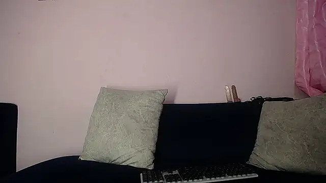 Snapshot of Mia_littleee chatting on September 2025 03:34:02 AM Mia littleee online show from September 2025 03:34:02 AM