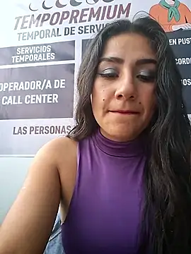 Snapshot of CAROLINE__07 chatting on November 2025 01:48:02 PM CAROLINE 07 online show from November 2025 01:48:02 PM