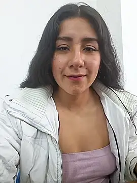 CAROLINE  07 online show from December 2025 12:06:01 PM