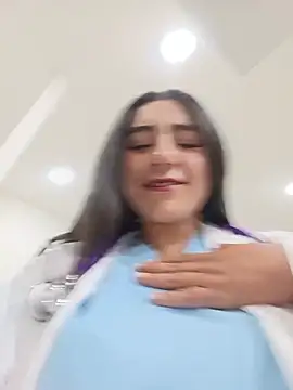 CAROLINE  07 online show from May 2026 03:21:01 PM