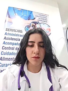 CAROLINE  07 online show from May 2026 04:04:02 PM