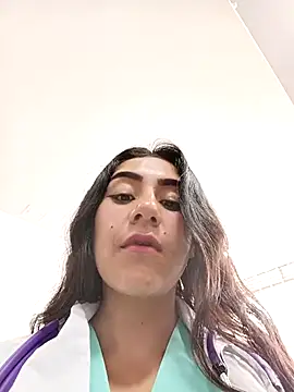 CAROLINE  07 online show from May 2026 03:37:02 PM