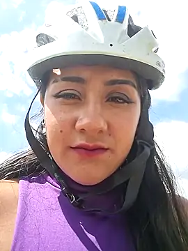 Snapshot of CAROLINE__07 chatting on September 2025 02:35:02 PM CAROLINE 07 online show from September 2025 02:35:02 PM