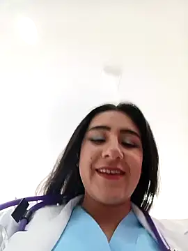 CAROLINE  07 online show from May 2026 03:07:02 PM