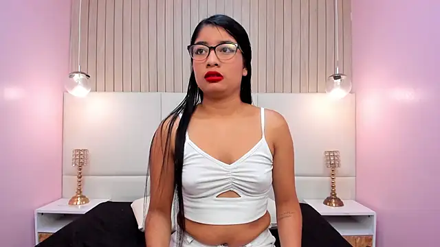 MelanyWayne  online show from May 2026 05:49:01 PM