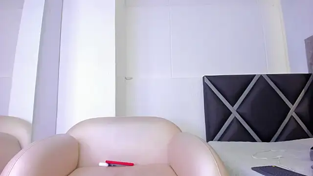  Leohot  online show from February 2026 03:29:01 AM