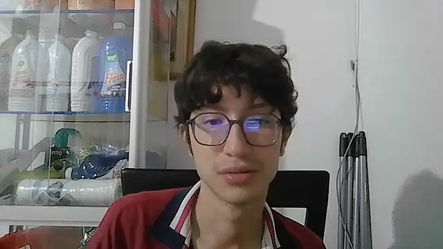 Snapshot of Kevintdx chatting on October 2025 03:08:01 AM Kevintdx online show from October 2025 03:08:01 AM