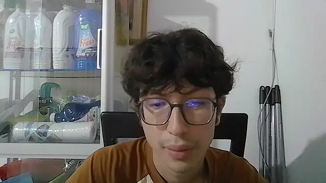 Snapshot of Kevintdx chatting on October 2025 04:13:01 AM Kevintdx online show from October 2025 04:13:01 AM