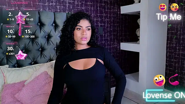 Snapshot of Carly_Monroe_ chatting on September 2025 10:46:02 PM Carly Monroe online show from September 2025 10:46:02 PM