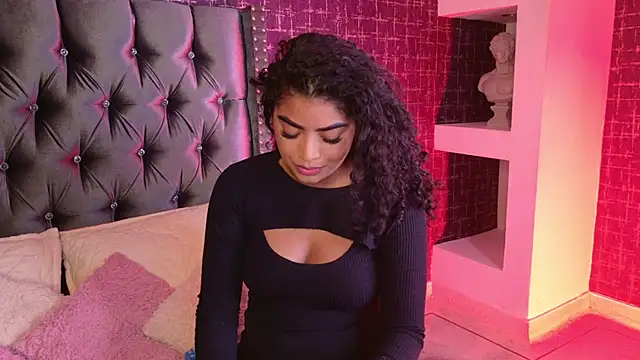 Snapshot of Carly_Monroe_ chatting on September 2025 10:09:02 PM Carly Monroe online show from September 2025 10:09:02 PM