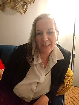 Feelineducentre online show from February 2026 06:16:02 PM
