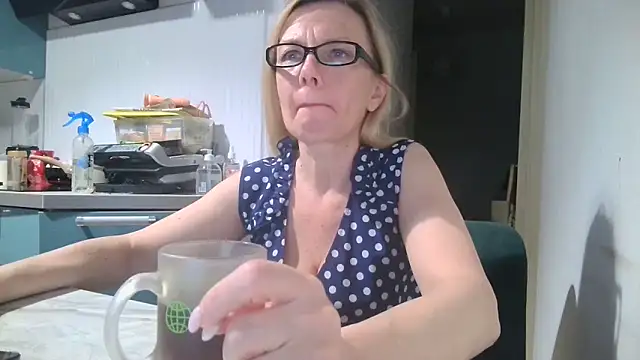 Sweetmurrr online show from June 2026 12:31:01 AM