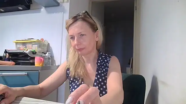 Sweetmurrr online show from June 2026 01:46:01 AM