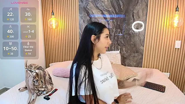 Snapshot of Alana-Jones chatting on September 2025 11:53:02 AM Alana-Jones online show from September 2025 11:53:02 AM