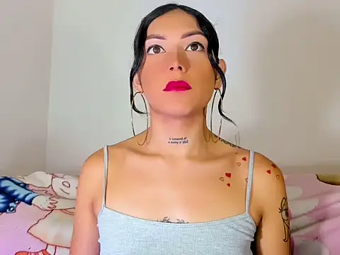 Megan Gil  online show from October 2025 01:41:02 PM