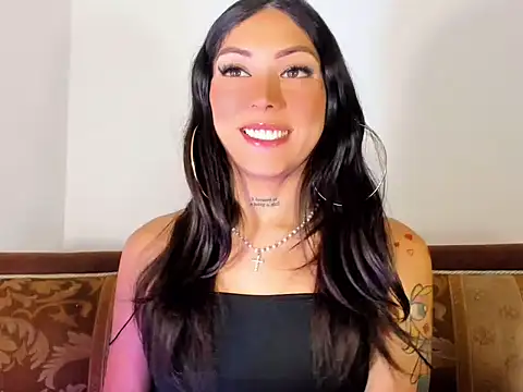 Megan Gil  online show from October 2025 01:55:01 PM