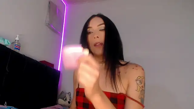 Megan Gil  online show from February 2026 07:03:01 PM