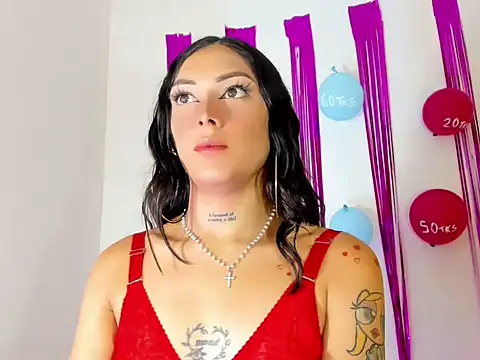 Megan Gil  online show from October 2025 11:25:01 AM