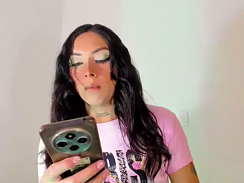 Megan Gil  online show from September 2025 04:27:01 AM