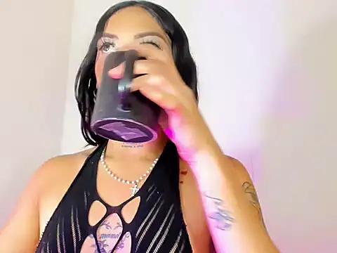 Megan Gil  online show from September 2025 04:02:01 AM