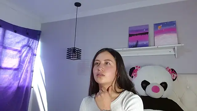 Zaaida  online show from December 2025 05:25:01 PM