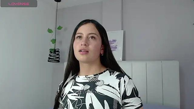 Zaaida  online show from February 2026 08:08:02 PM