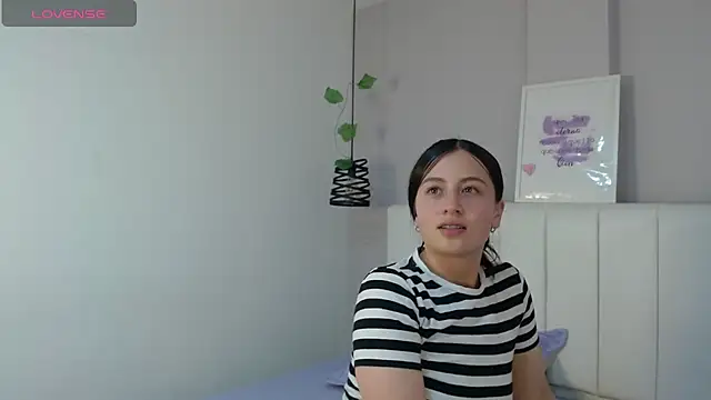 Zaaida  online show from March 2026 11:22:01 PM