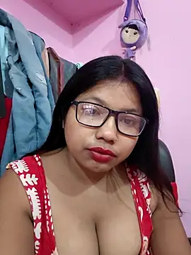 Snapshot of Redchery chatting on June 2026 06:05:02 PM Redchery online show from June 2026 06:05:02 PM