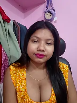 Snapshot of Redchery chatting on May 2026 05:51:01 PM Redchery online show from May 2026 05:51:01 PM