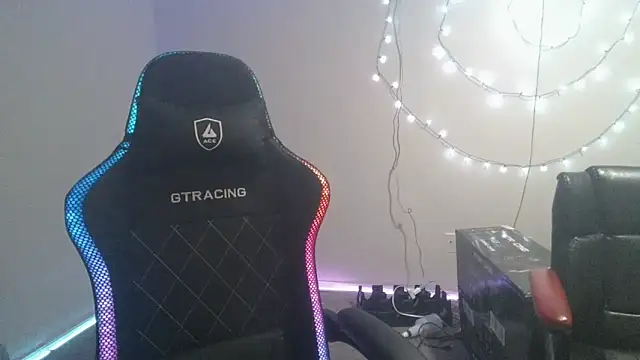 TypicalDepot5 online show from October 2025 01:37:02 AM