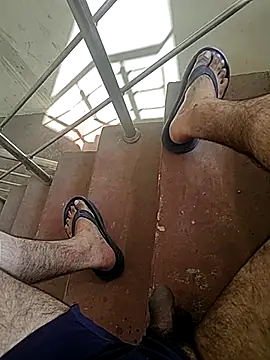 monty935 online show from November 2025 05:44:01 AM