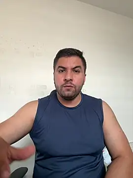 raulgzz4 online show from June 2026 05:19:01 PM