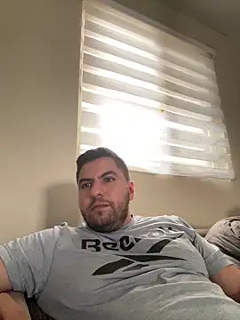 Snapshot of raulgzz4 chatting on April 2026 04:01:01 PM raulgzz4 online show from April 2026 04:01:01 PM