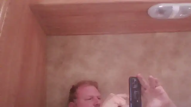 Snapshot of fisherman1015 chatting on September 2025 08:31:01 PM fisherman1015 online show from September 2025 08:31:01 PM