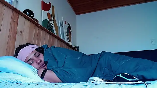 IVONNE COLLINS33 online show from November 2025 09:18:01 PM