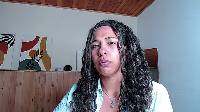 IVONNE COLLINS33 online show from October 2025 10:53:01 PM