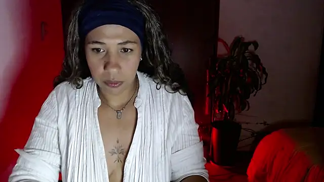 IVONNE COLLINS33 online show from March 2026 12:03:01 AM