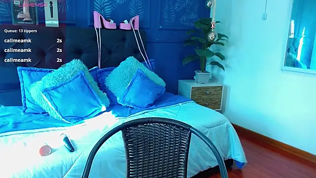 zohet kriss online show from March 2026 01:34:01 PM