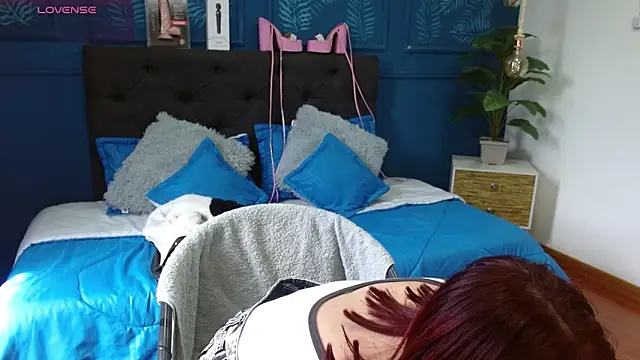 zohet kriss online show from April 2026 02:46:01 PM