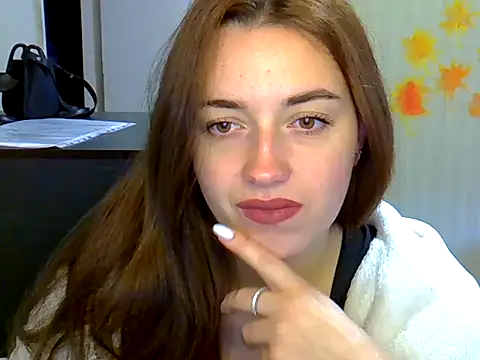 daniella brun online show from October 2025 07:42:02 AM