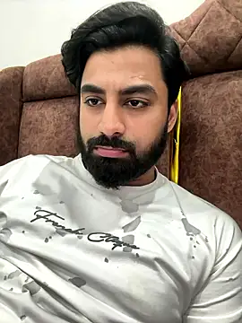 hottestboy03 online show from January 2026 06:12:01 PM