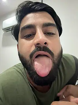 hottestboy03 online show from April 2026 10:52:01 AM