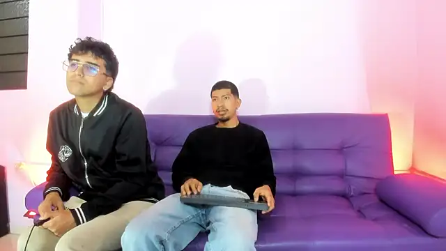 AxelAndJeremy online show from September 2025 04:18:01 AM