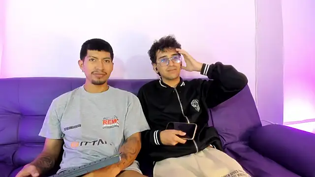 AxelAndJeremy online show from September 2025 02:58:01 AM