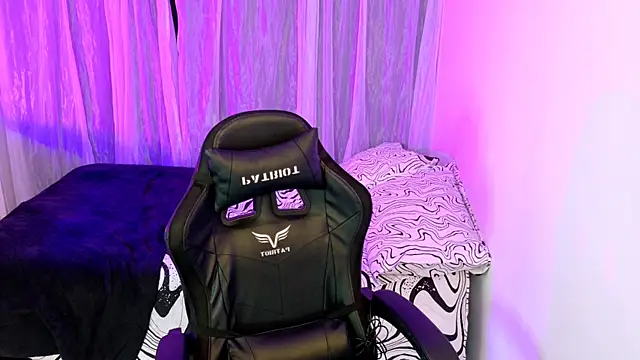 Blazing Haze online show from January 2026 09:30:01 PM